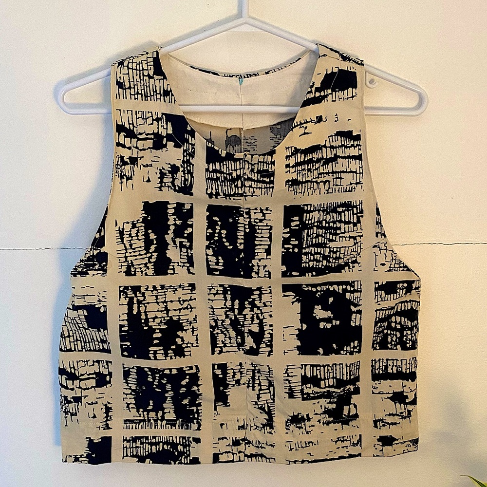 ✨SOLD✨ Handmade crop tank top, ivory and blue print